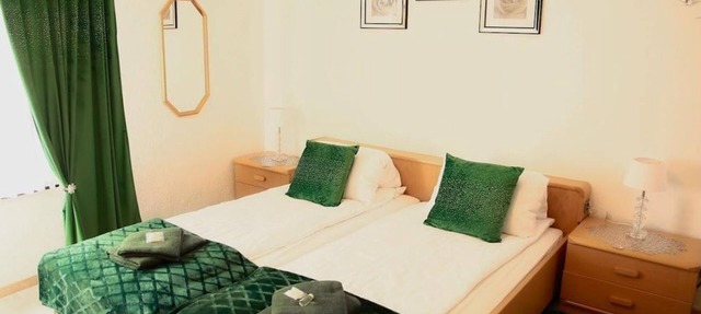 Double room, shower, WC, non-smoking - Zum Burgkeller