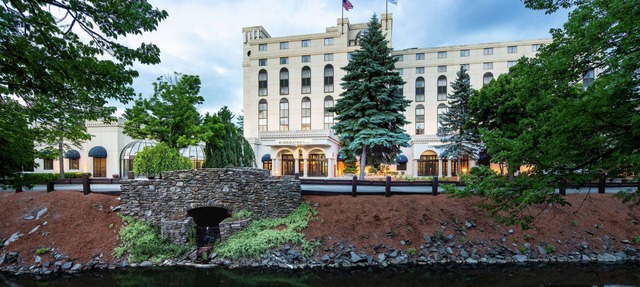 DoubleTree by Hilton Nashua