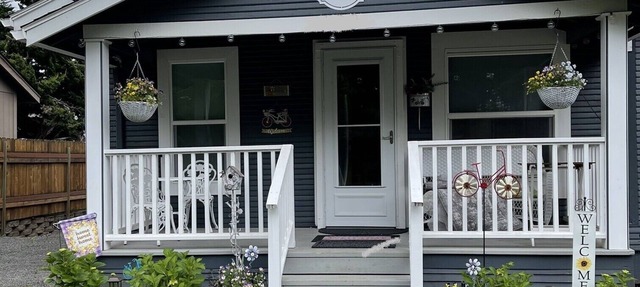 Downtown Charming 2-bedroom Bungalow in Carter Park, Vancouver, Wa.off Main. St