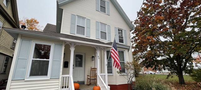 Downtown Fresh Bright 2 Bedroom Remodeled Historic Apartment