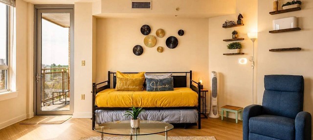Downtown Silver Spring 2BR LuxePad, Walk to DC Metro, Gym