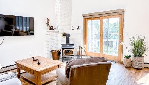 Eagle Ridge House