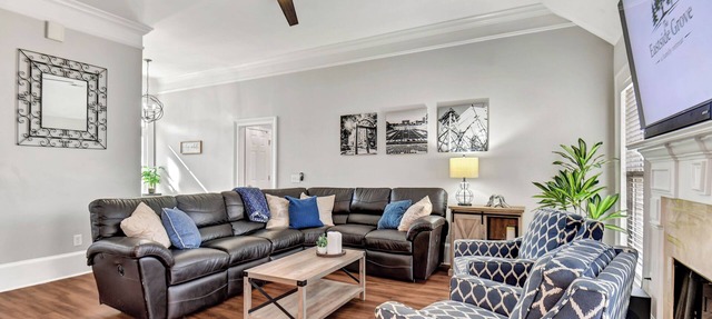 Eastside Grove Fire Pit King Suite Near UGA