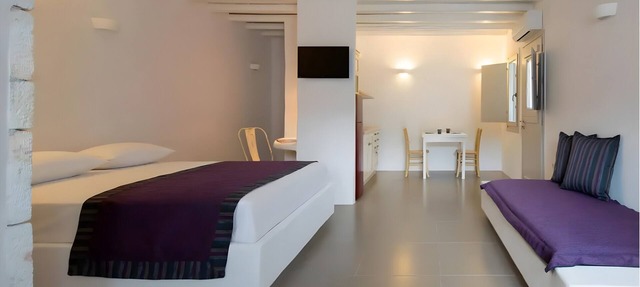 Echinousa Kimolos katoikia no2 Apartment with Mountain View, Wi-Fi, and Air Conditioning