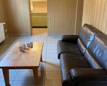 Einfaches grosse geräumiges Wohnung für Monteuren
