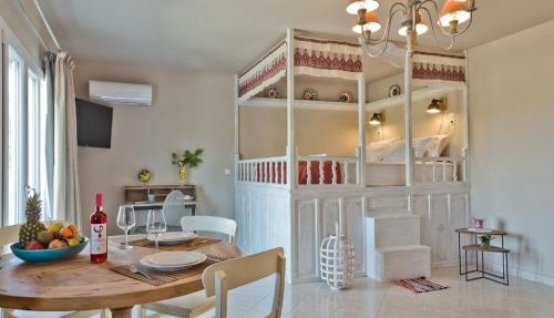 Elaia Villas