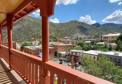 Eldorado Suites Hotel
