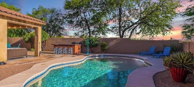 Elegant desert getaway. 4 bedroom 2.5 bath. Sleeps 8. Heated pool. Outdoor BBQ.