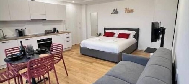 Elegant Design Studio near the Historic Center | PrimeLoft Gobetti