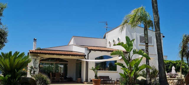 Elegant villa with swimming pool in Salento