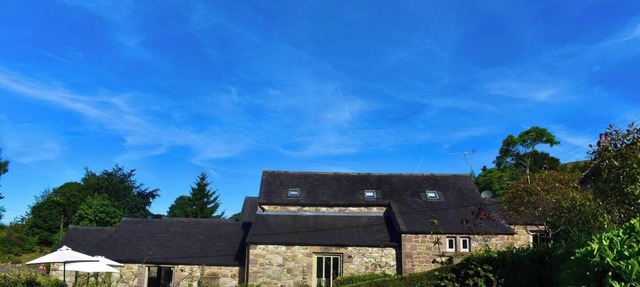 Emily Barn – Large, Bright Countryside Escape