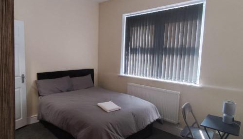 En-Suite Double-Bedroom in the Heart of Salford Manchester CR1 Perfect for Short Stays