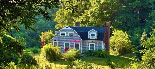 Enchanted Cottage on 5 Acres