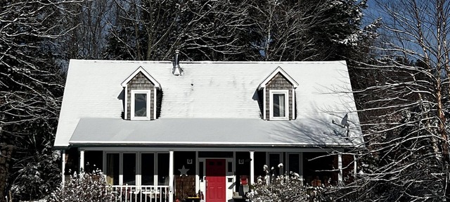Enchanting Quiet Vermont Private Home. Rural vibe, perfect location!