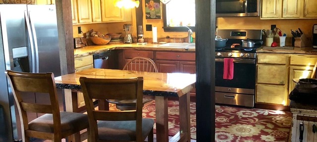 English style Cottage with Master bedroom bath, loft with sleeper, sleeps four.