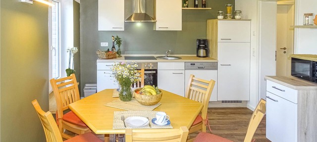 Enjoy your vacation in Mecklenburg-Vorpommern, between Schwerin and Wismar. The modernized semi-deta