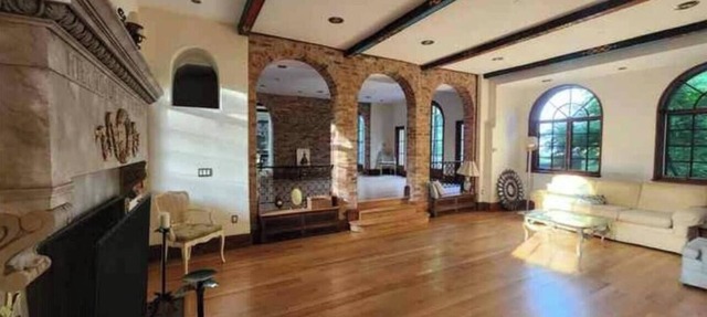 Entire accommodation: villa in West Orange, New Jersey, USA