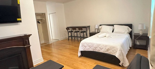 Entire-studio near Dupot Cir