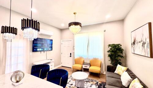 Escondido Back Unit by sdstay