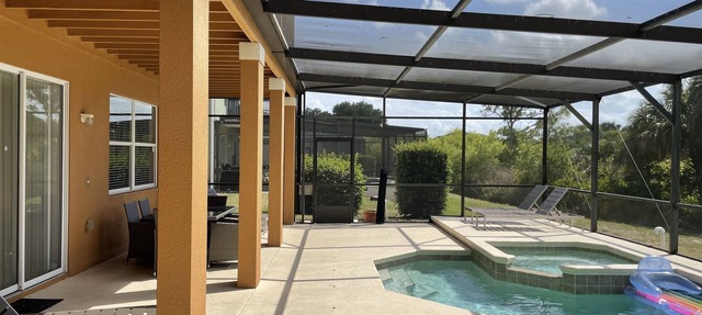 Executive 5 Bed 4 Bath Villa - South Facing Pool & Spa only 15 mins from Disney