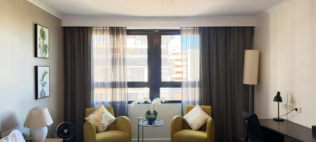 Executive studio in central parramatta CBD with Free onsite parking