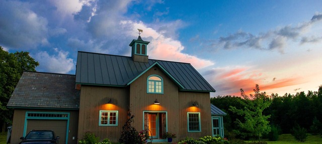 Experience Vermont charm! Up to 5 bedrooms available Please inquire for rates