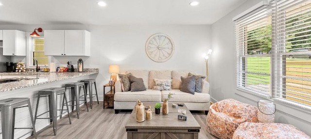 Explore Downtown Athens In This Modern 4BR Stay