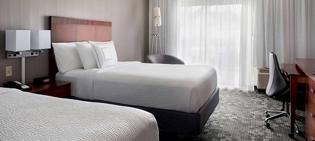 Explore Downtown Boston! Three 1BR Suite, Pets Are Allowed, Indoor Pool!