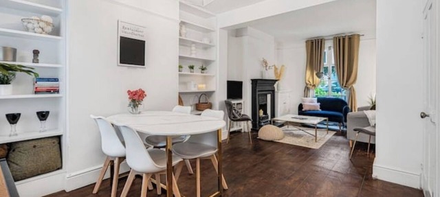 Exquisite Central Cottage Fishpool Street 20 min train to London/10 min Luton