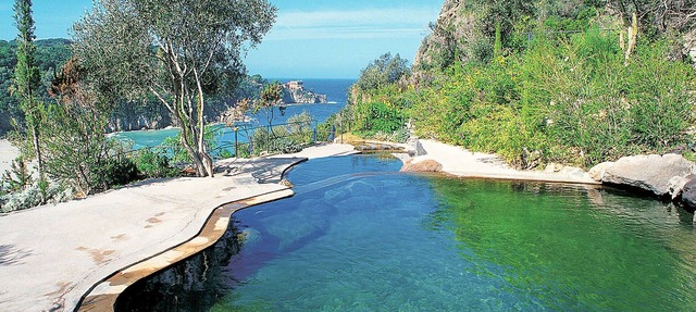 Fabulous apartment right on the sea.