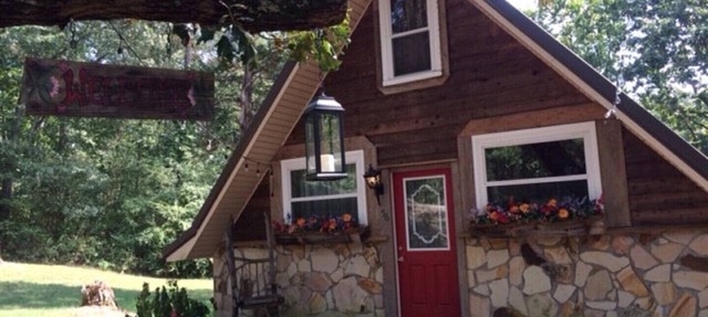 Fairytale cottage in Chickamauga, GA