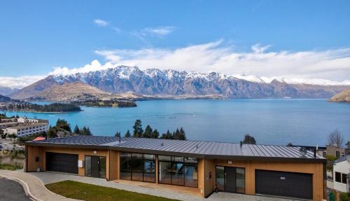 Falcon's View Queenstown