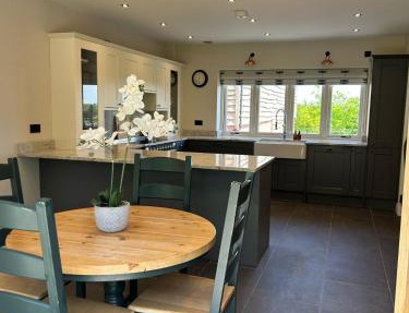 Fallow View - Luxury Countryside Cottage