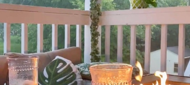 Family-friendly 2- Bedroom Webster Home w/Cozy Balcony