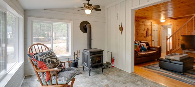 Family-Friendly Center Ossipee Cabin w/ Fire Pit!