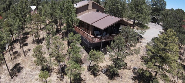 Family Friendly Ruidoso Close to Midtown Fireplace VIEWS, PRIVACY