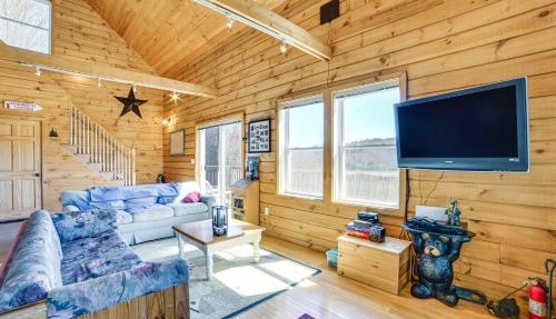 Family Friendly! Secluded Worcester Haven w/Deck