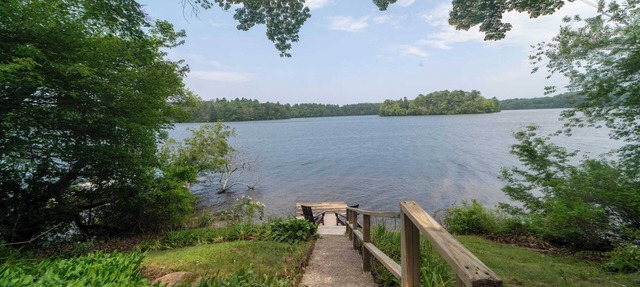 Family Lakefront Adventure House 3BR wFirepit & Scenic