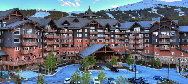 Fantastic 3 Bedroom 2 Bath Ski In Ski Out,