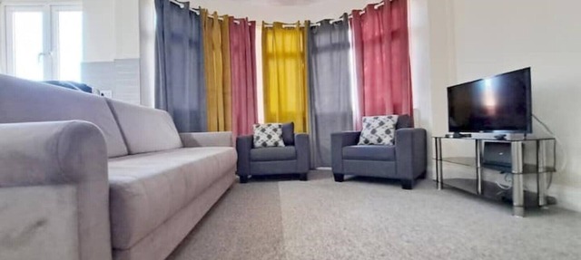 Fantasy accommodation in Golders Green/Brent Cross