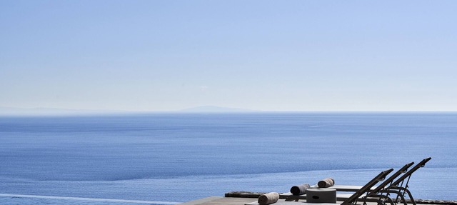 Feeling the endless blue !