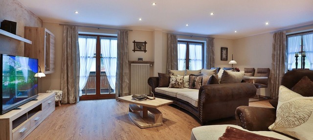 Ferienwohnung Nr. 3, mit Balkon und Bergblick, 66 qm