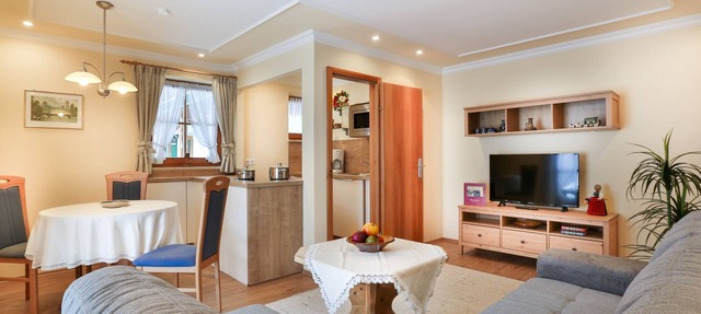 Ferienwohnung Steinberg, 1-3 Personen, 58 qm, Dusche/WC, TV, 2 separate Schlafzimmer, Geschirrspüler, Süd-West