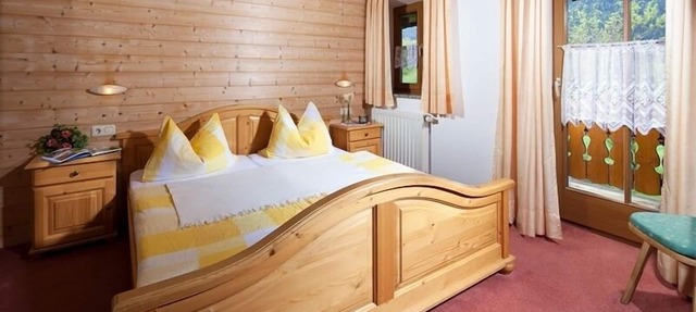 Ferienwohnung Steinberg, 1-2 Personen, 28 qm, Dusche/WC, Südbalkon, TV, 1 Schlafzimmer