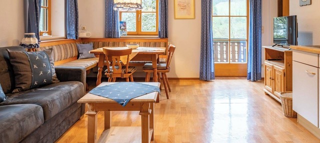 Ferienwohnung Steinberg, 1-3 Personen, 43 qm, Dusche/WC, Balkon, TV, 1 Schlafzimmer + 1 Wohnschlafzimmer, Nichtraucher