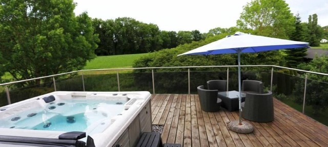 Ferienvilla "Leons Holiday Homes"