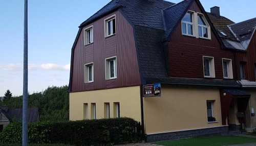 Ferienwohnung mit Garten und Spielplatz