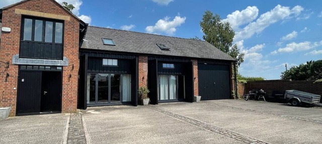 Fernside Barn - Studio Apartment