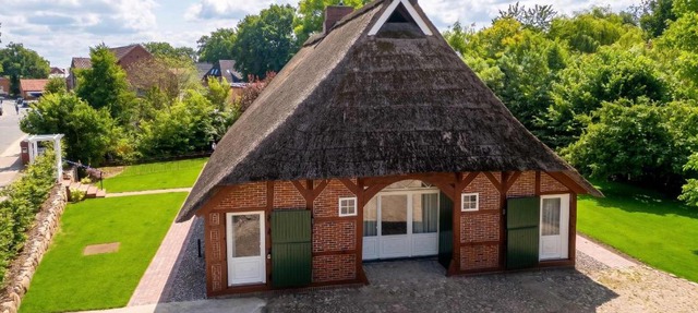 FH Luhe-Hof - Historisches Reetdachanwesen