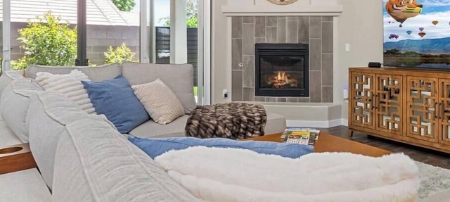 Fireside Oasis Retreat - An Irvie Home